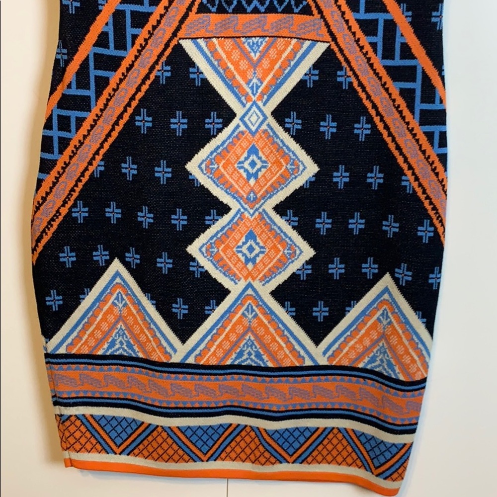 Dress - Picture 6 of 8